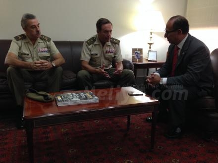 El delegado del Gobierno en Melilla, Abdelmalik El Barkani, ha mantenido esta mañana una r...